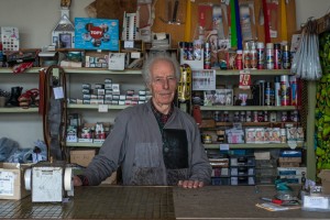 Peter the shoe repairer Photo: Warren Kirk
