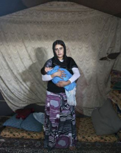 Images of mums bring home the tragedy of refugee crisis