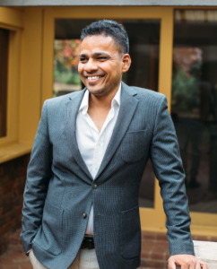Refugee tech entrepreneur giving back