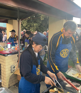 Refugee community joins Anzac Day service