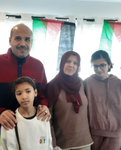 Palestinian family seeking new life