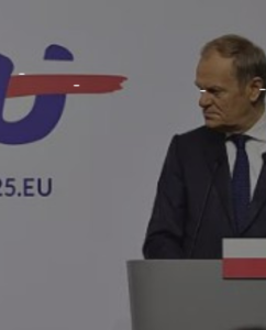 European migration pact under pressure