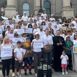 Syrians call for peace in their homeland